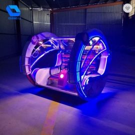 Decorações plásticas do carro interno de Leswing do divertimento com uma rotação de 360 graus